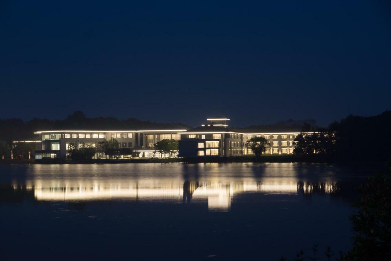 The Purple Palace - Jinling Hotels & Resorts Нанкин Экстерьер фото